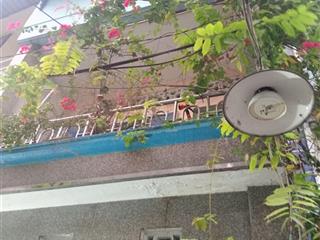 Bán nhà 3,7mx10m, sát mặt tiền, quận 4 giá 4,6 tỷ