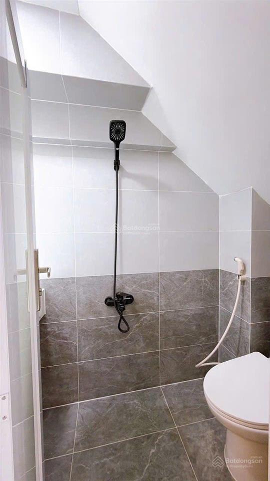 Bán nhà btct 5 tầng, vị trí đẹp, q4 giá 6,15 tỷ