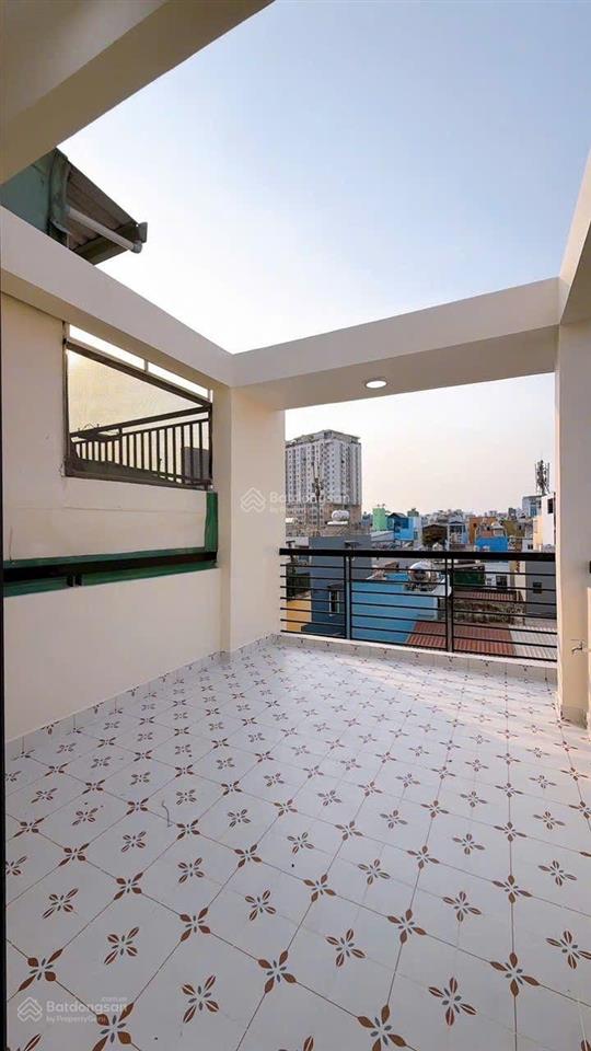 Bán nhà btct 5 tầng, vị trí đẹp, q4 giá 6,15 tỷ