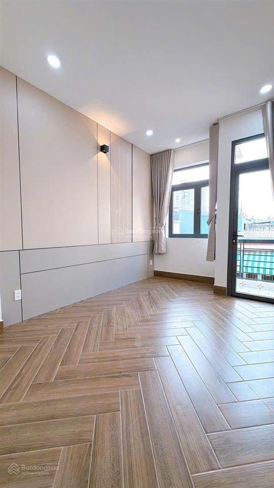Bán nhà btct 5 tầng, vị trí đẹp, q4 giá 6,15 tỷ