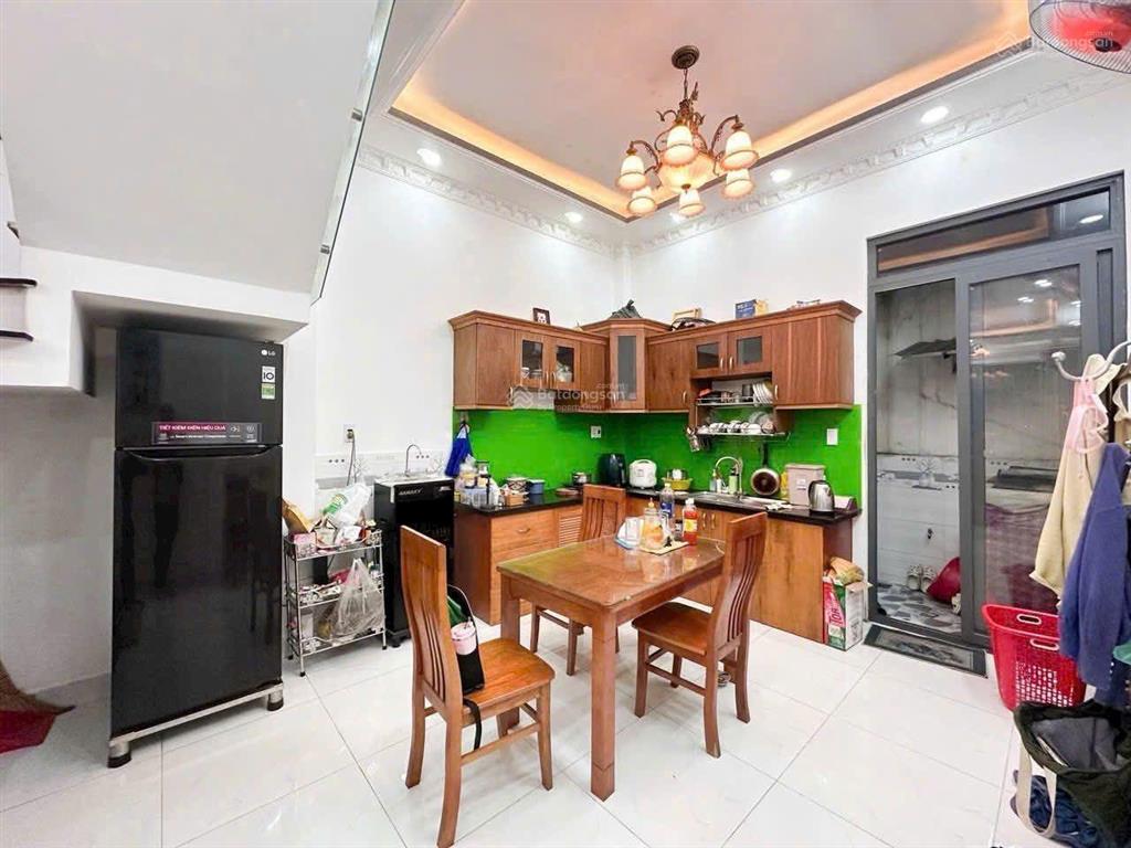 Hiếm bán nhà 3,5mx8m, phân lô q4 giá 4,9 tỷ