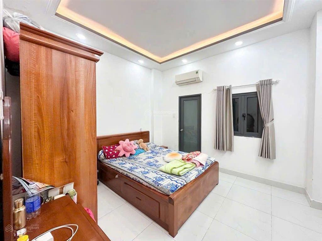 Hiếm bán nhà 3,5mx8m, phân lô q4 giá 4,9 tỷ