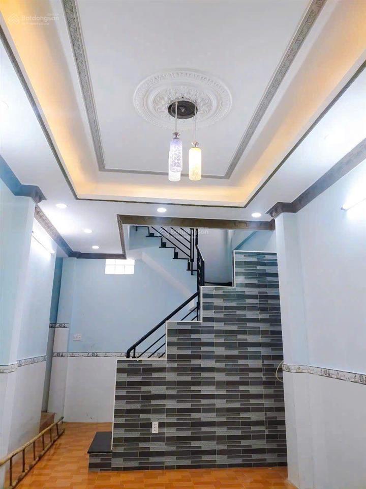 Bán nhà 38m2, khu dân cư hiện hữu, q4 giá 4,5