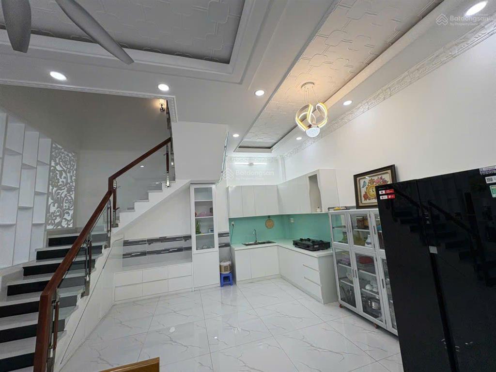 Bán nhà gara ô tô, phước kiểng nhà bè giá 10 tỷ