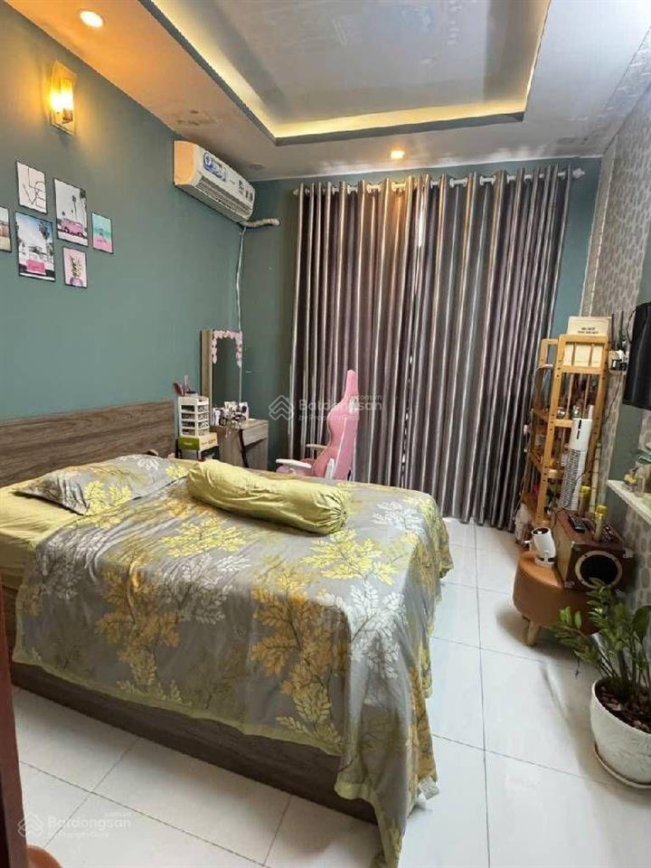 Bán nhà 4 tầng, khu phân lô sát hoàng diệu, quận 4 giá 5 tỷ