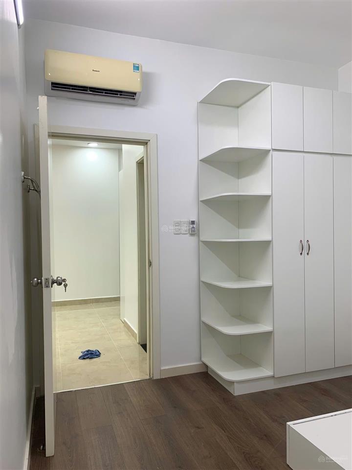 Bán ch, luxcity, quận 7, có sổ nhỉn 4 tỷ