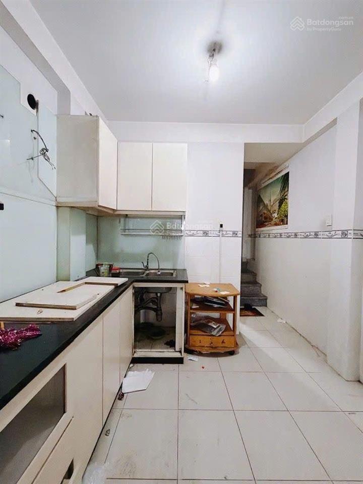 Nhà mới 4 tầng, quận 4 chỉ 3,5 tỷ
