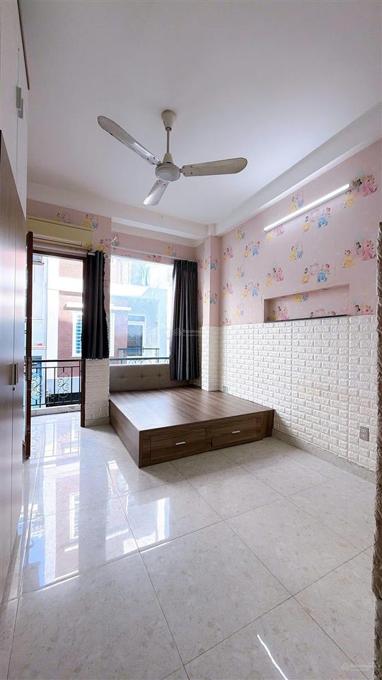 Hiếm nhà 5 tầng, mt đường số quận 4 giá 7,5 tỷ