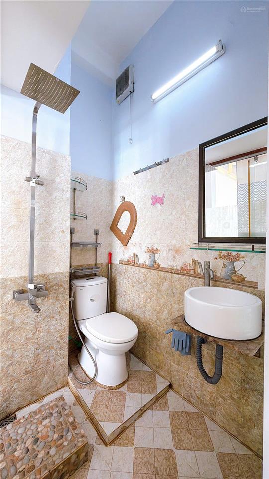 Hiếm nhà 5 tầng, mt đường số quận 4 giá 7,5 tỷ