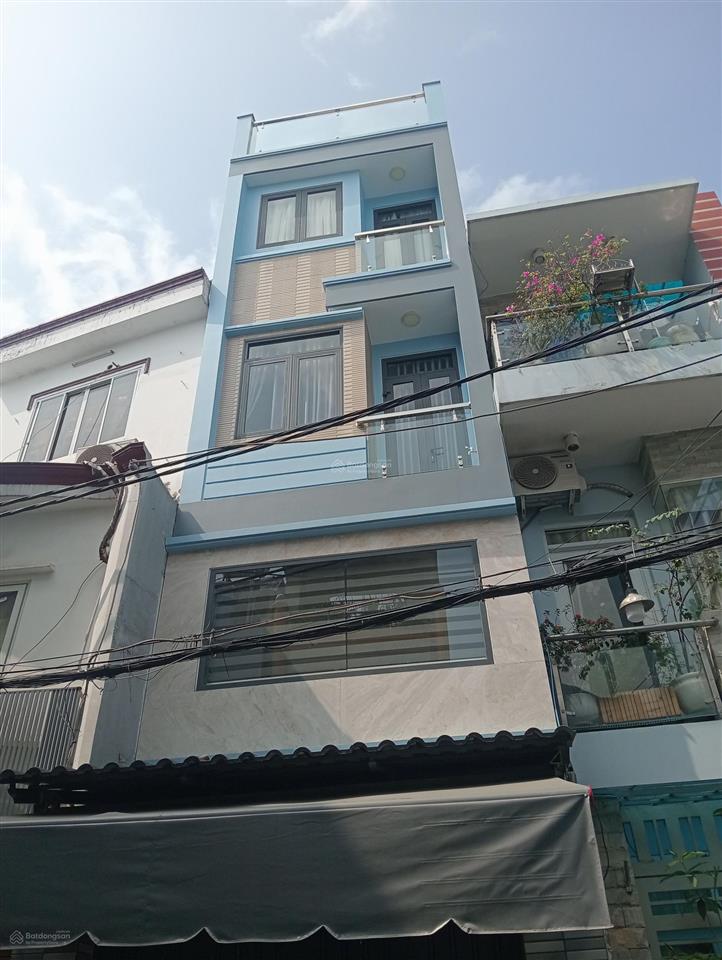 Nhà mới 5 tầng  quận 4 giá 5 tỷ