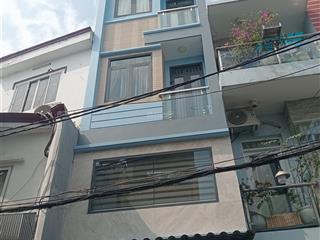 Nhà mới 5 tầng  quận 4 giá 6,15 tỷ