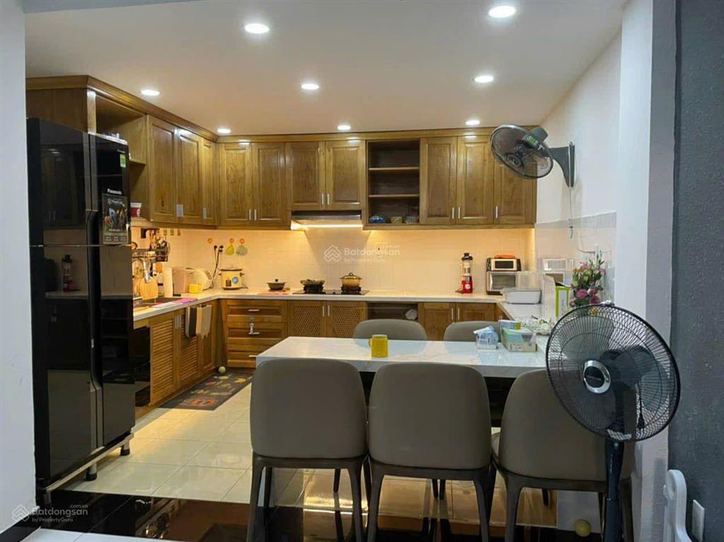 Bán nhà 4 tầng, sát chợ tân mỹ, quận 7 giá 9,5 tỷ