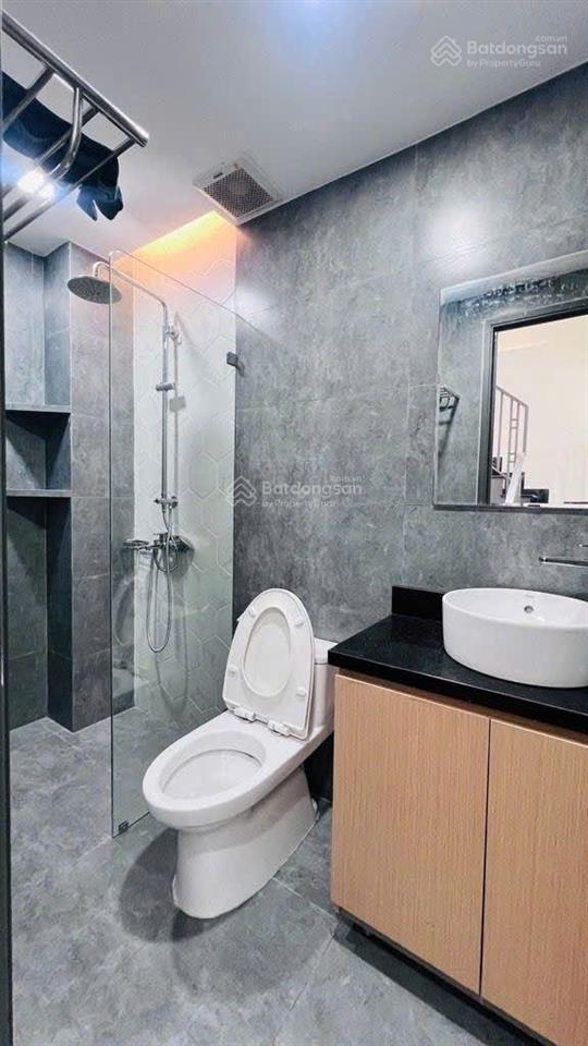 Bán nhà 4 tầng, sát lotte, quận 7 giá 6,9 tỷ