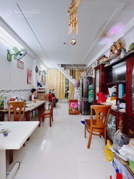 Bán nhà sát hoàng diệu, 40m2 giá 5,5 tỷ