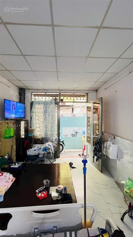 Bán nhà 40m2, quận 4 chỉ 4,2 tỷ