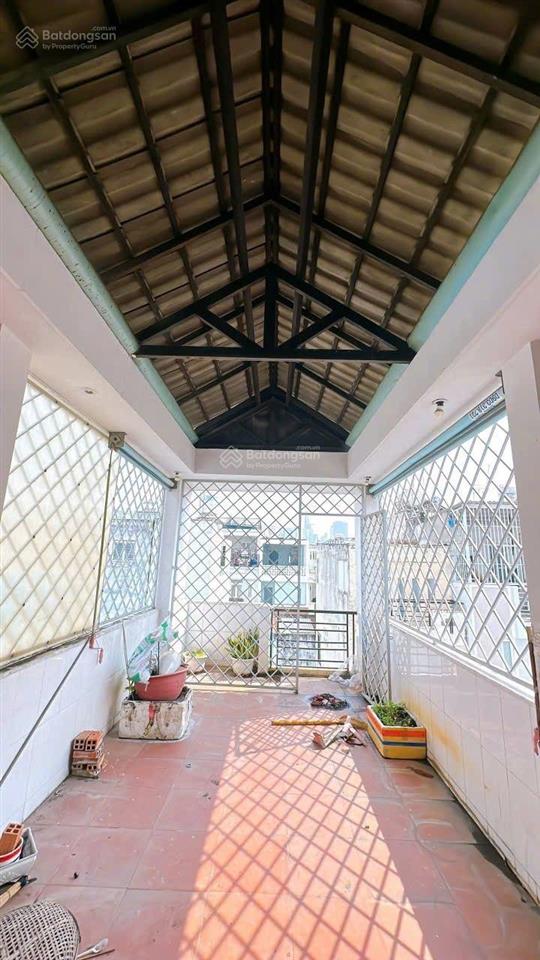 Mặt tiền đường số q. 4 xe hơi đỗ cửa giá 7,6 tỷ
