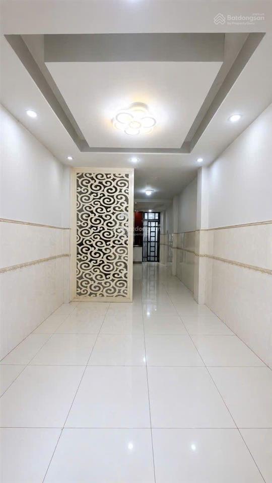 Mặt tiền đường số q. 4 xe hơi đỗ cửa giá 7,6 tỷ