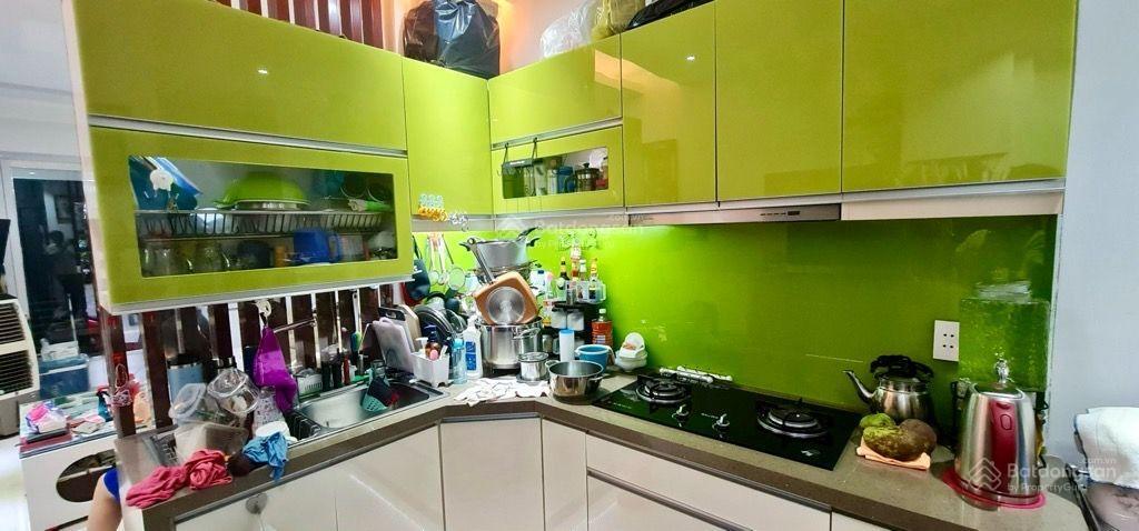 Bán gấp nhà 4 tầng, quận 4 chỉ 4,5 tỷ
