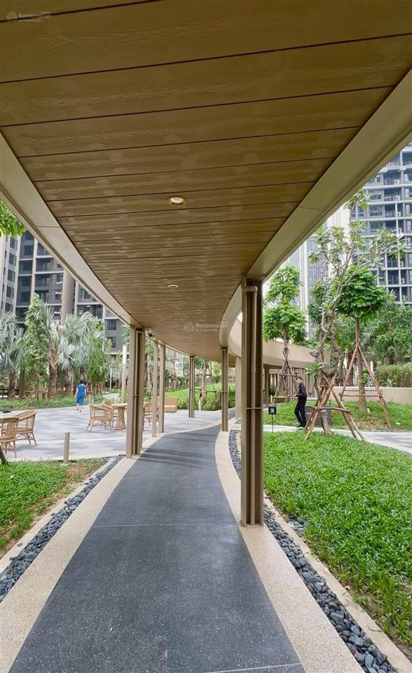 Căn 3 ngủ 109m2, sẵn nội thất cơ bản về ở ngay tại lumi hanoi giá 8,x tỷ