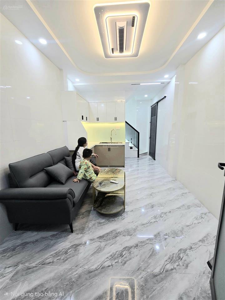 Ngỡ ngàng nhà phú nhuận 53m²  sát mặt tiền lê văn sỹ mà giá chỉ 2 tỷ 670!