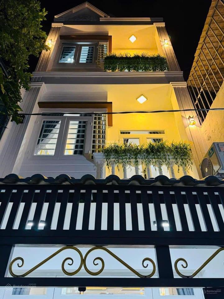 Sát vách sân bay  nhà trường chinh tân bình 52m² giá chỉ 3 tỷ 730!