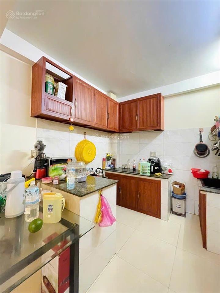 Gia đình tôi cần bán gấp nhà đoàn văn bơ diện tích 51m2 giá 1 tỷ 820