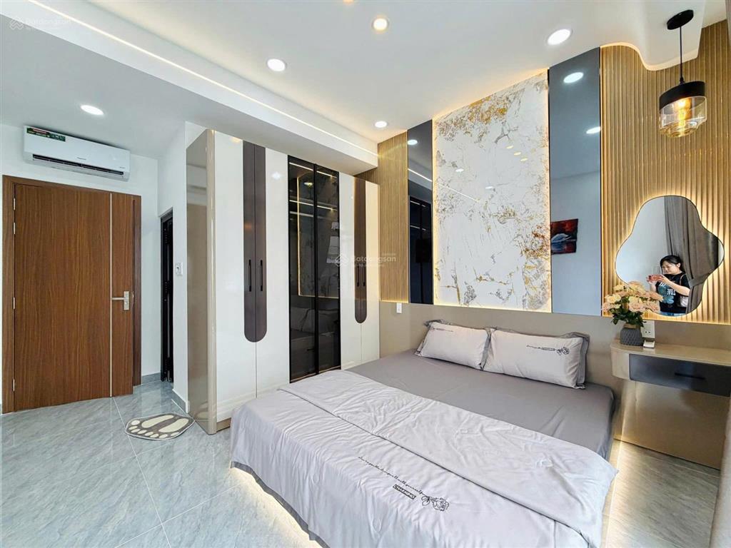 Chuyển chỗ ở nên tôi cần nhượng lại gấp nhà tô hiến thành giá 2 tỷ 550