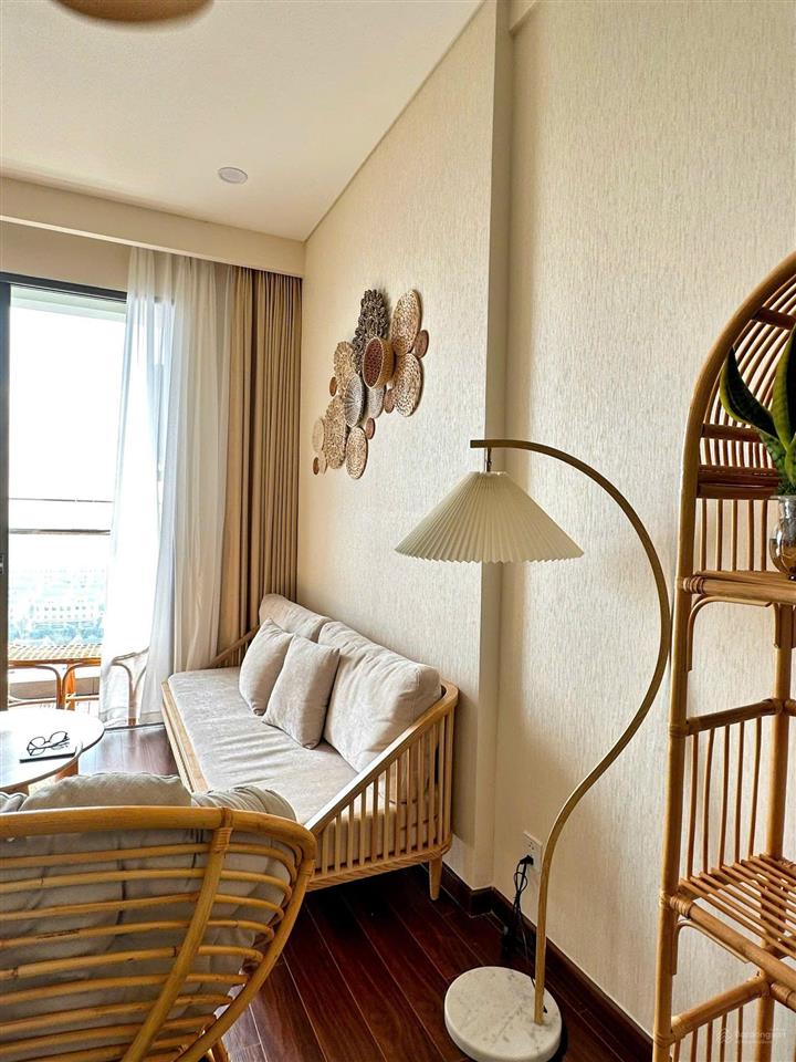 Cho thuê cc 2pn 2wc cao cấp tại masteri waterfront chỉ 16tr bao phí dịch vụ. miễn phí mối giới 100%