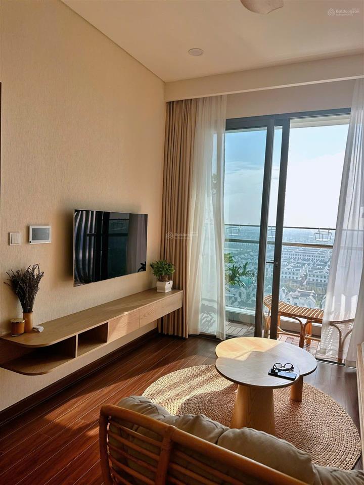 Cho thuê cc 2pn 2wc cao cấp tại masteri waterfront chỉ 16tr bao phí dịch vụ. miễn phí mối giới 100%