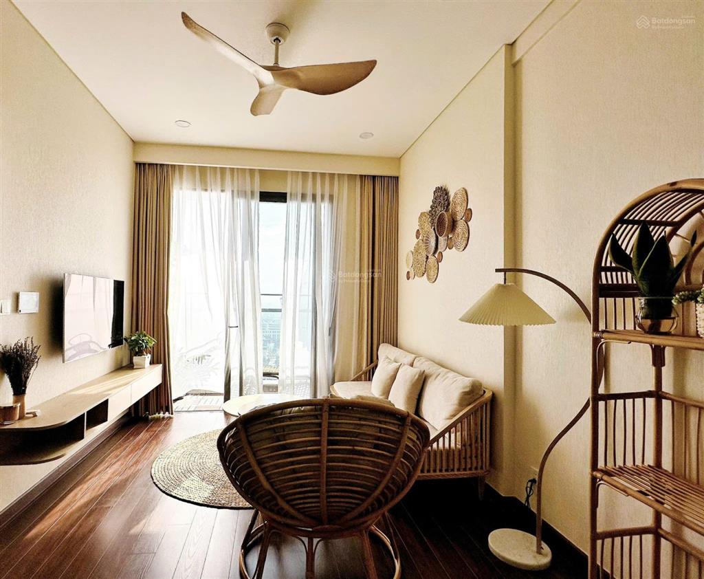 Cho thuê cc 2pn 2wc cao cấp tại masteri waterfront chỉ 16tr bao phí dịch vụ. miễn phí mối giới 100%