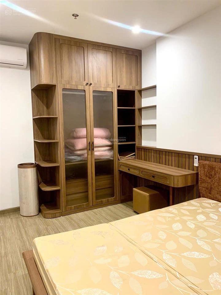 Cho thuê cc 2pn căn góc 72m2, 10 triệu, tại the pavilion  vinhomes ocean park. miễn phí môi giới