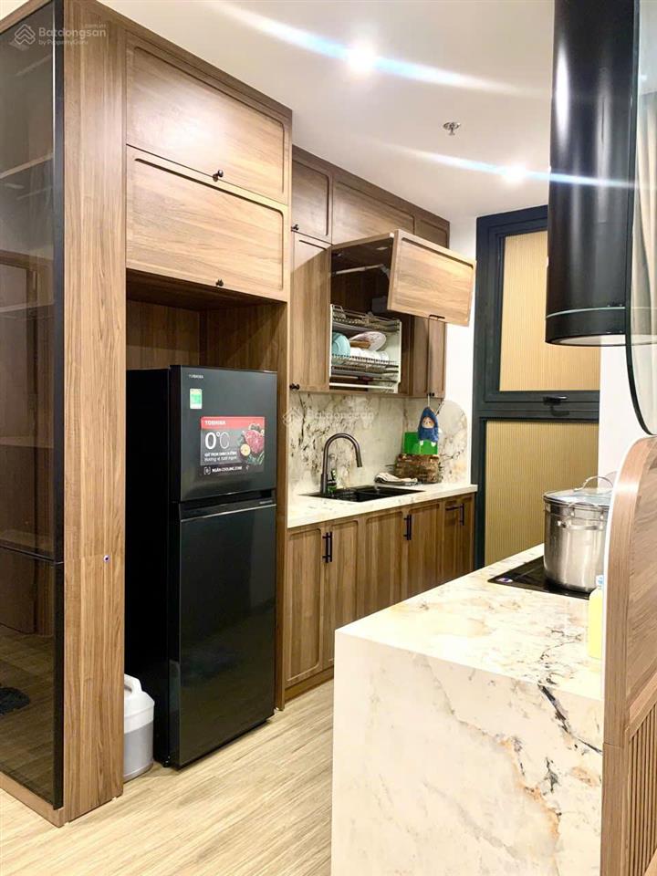 Cho thuê cc 2pn căn góc 72m2, 10 triệu, tại the pavilion  vinhomes ocean park. miễn phí môi giới
