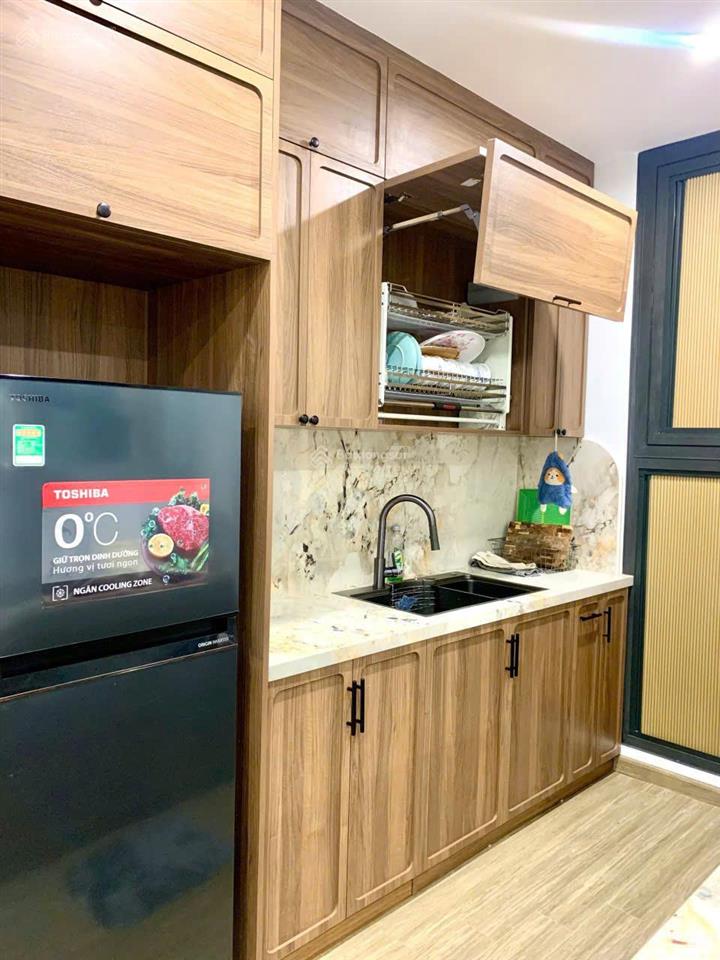 Cho thuê cc 2pn căn góc 72m2, 10 triệu, tại the pavilion  vinhomes ocean park. miễn phí môi giới
