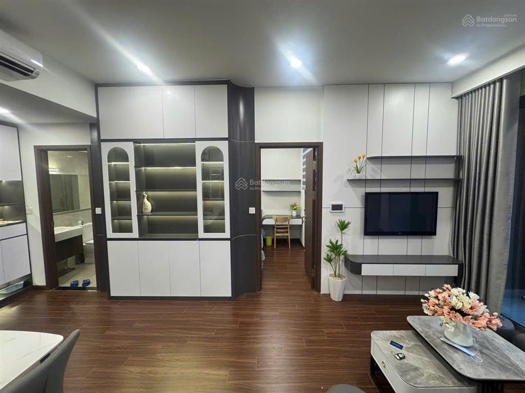 Cho thuê căn 2n2wc, full đồ mới, nội thất đẹp, 15tr tại masteri waterfront. miễn phí môi giới 100%