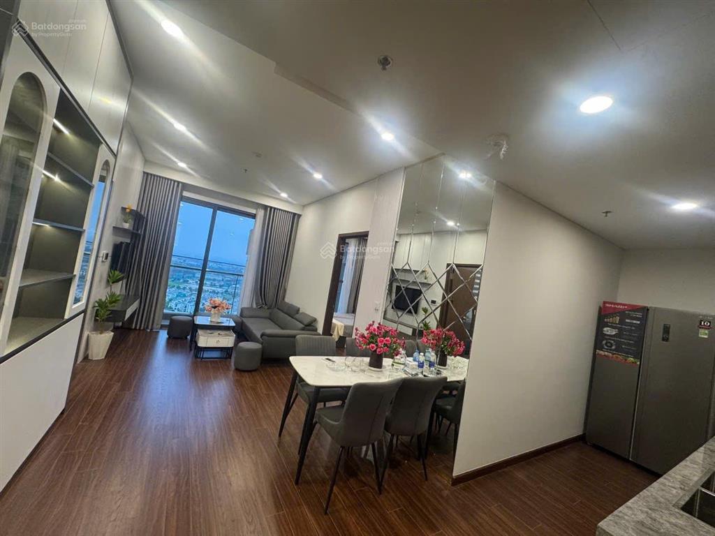Cho thuê căn 2n2wc, full đồ mới, nội thất đẹp, 15tr tại masteri waterfront. miễn phí môi giới 100%