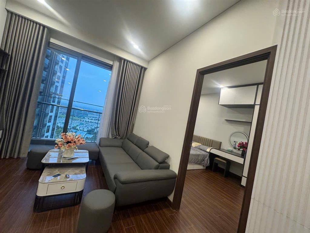 Cho thuê căn 2n2wc, full đồ mới, nội thất đẹp, 15tr tại masteri waterfront. miễn phí môi giới 100%