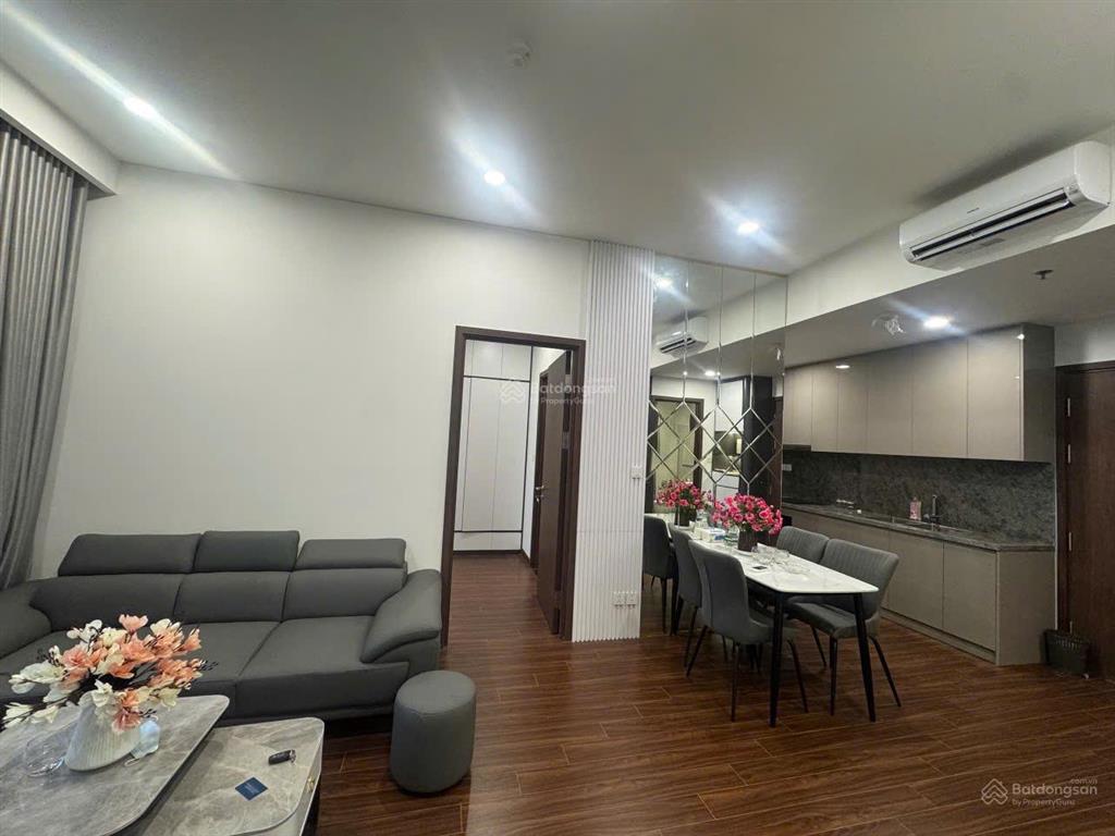Cho thuê căn 2n2wc, full đồ mới, nội thất đẹp, 15tr tại masteri waterfront. miễn phí môi giới 100%