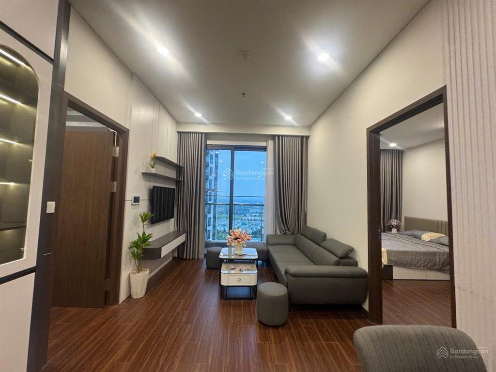 Cho thuê căn 2n2wc, full đồ mới, nội thất đẹp, 15tr tại masteri waterfront. miễn phí môi giới 100%