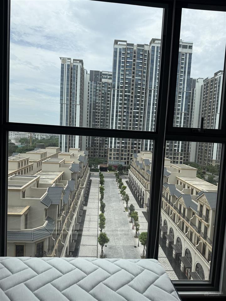 Cho thuê 2n 2wc full đồ mới 100% tại masteri waterfront giá 13,5 triệu vnd. miễn phí môi giới 100%