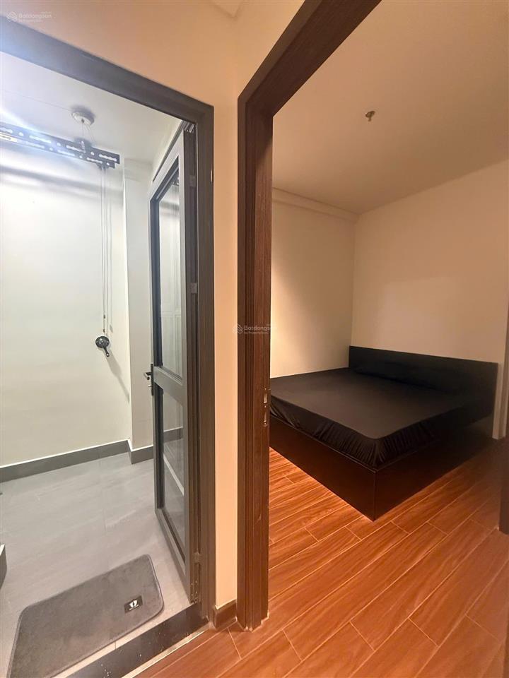 Cho thuê căn luxury tại masteri waterfront, 18 triệu vnd, 63m2. miễn phí môi giới 100%