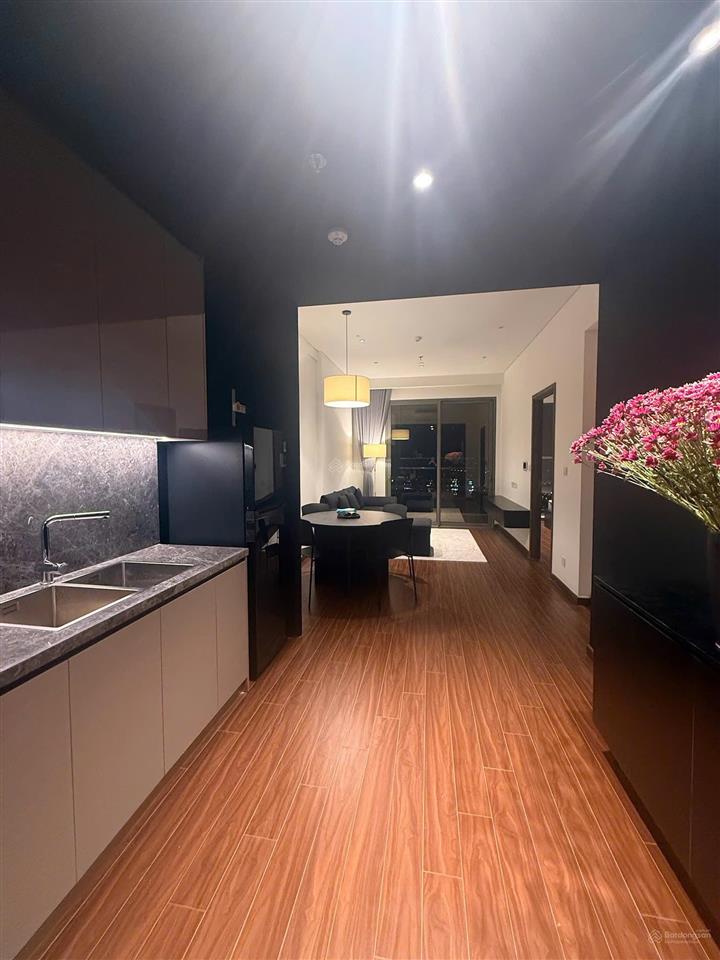 Cho thuê căn luxury tại masteri waterfront, 18 triệu vnd, 63m2. miễn phí môi giới 100%