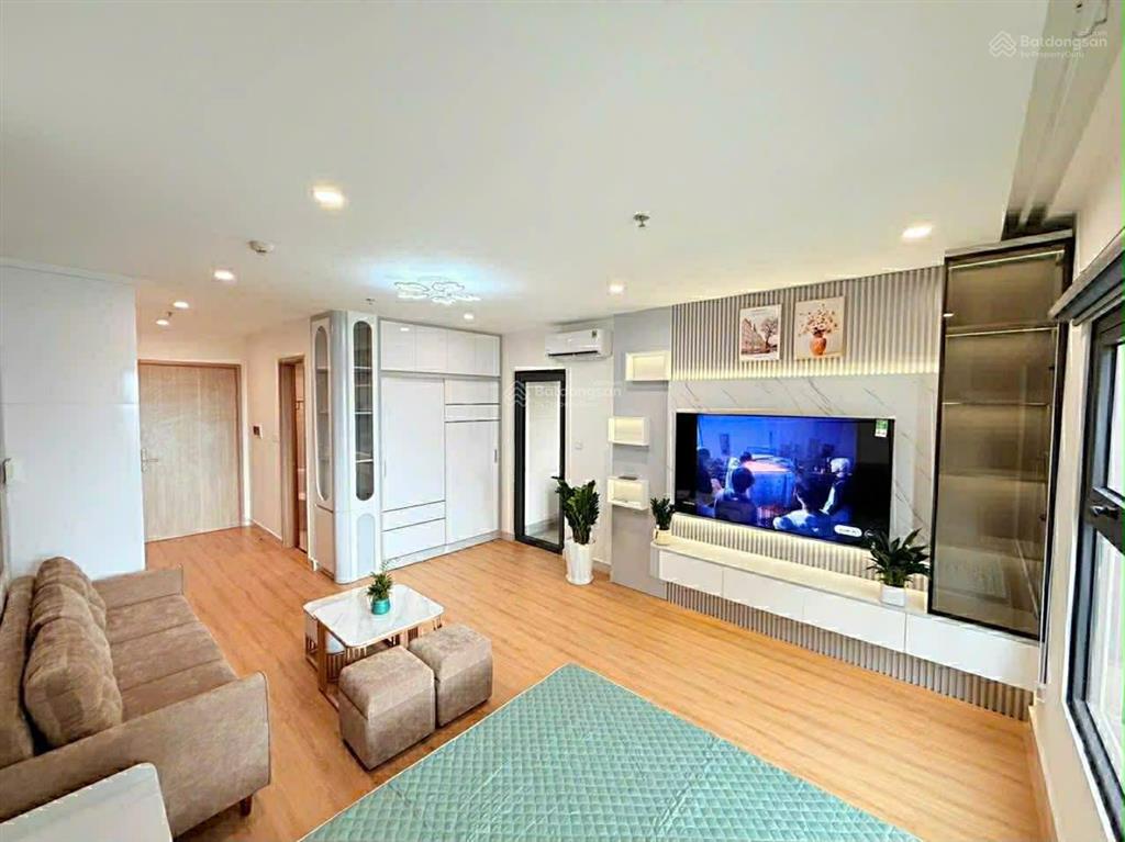 Cho thuê căn studio đồ đẹp lung linh, 36m2 chỉ 6 triệu 7 tại vinhomes ocean park. miễn phí môi giới
