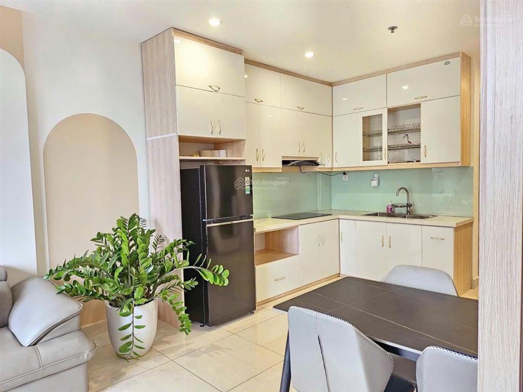 Cho thuê 2n 2wc full đồ đẹp chỉ 9tr5 bao phí dv tại vinhomes ocean park. miễn phí môi giới 100%