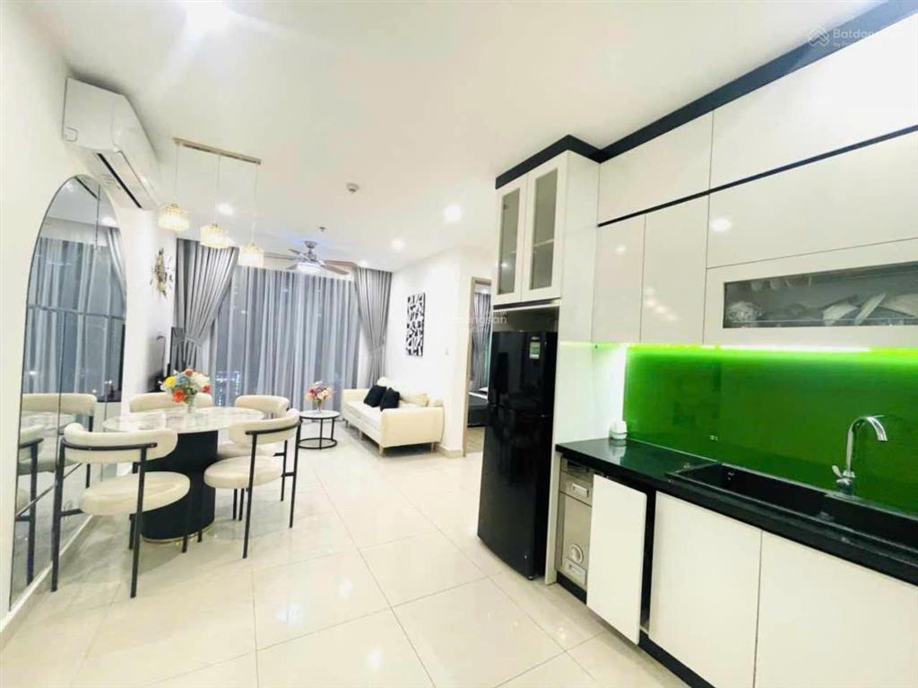 Cho thuê 2n 1wc, full đồ và nội thất, 8 triệu vnd bao phí dịch vụ tại vinhomes ocean park