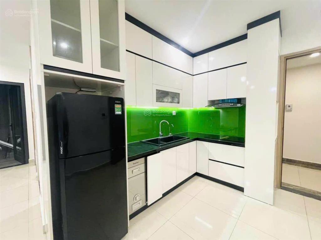 Cho thuê 2n 1wc, full đồ và nội thất, 8 triệu vnd bao phí dịch vụ tại vinhomes ocean park