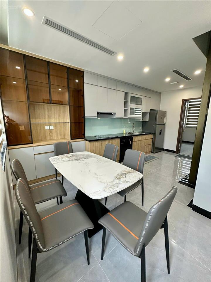 Cho thuê shophouse vừa ở vừa kinh doanh, có thang máy tại vinhomes ocean park, 33 triệu, 155 m²