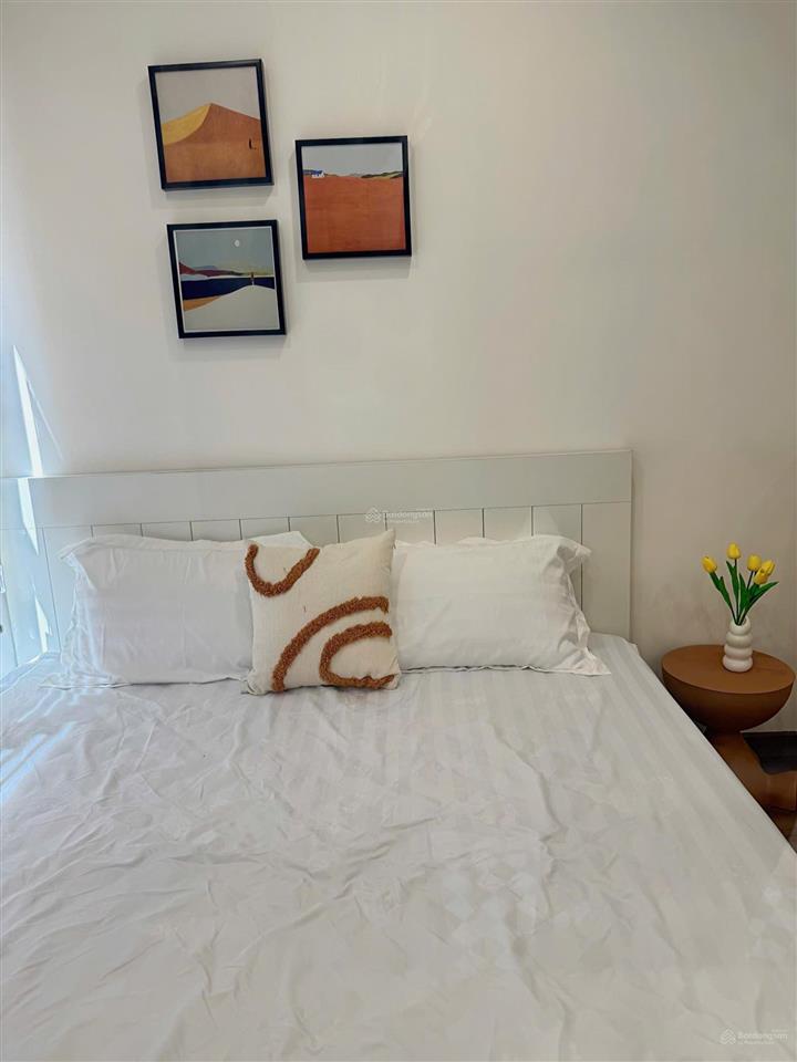 Studio rộng như 1n full đồ đẹp xuất sắc chỉ 7tr5 bao phí dv tại the beverly. miễn phí môi giới 100%