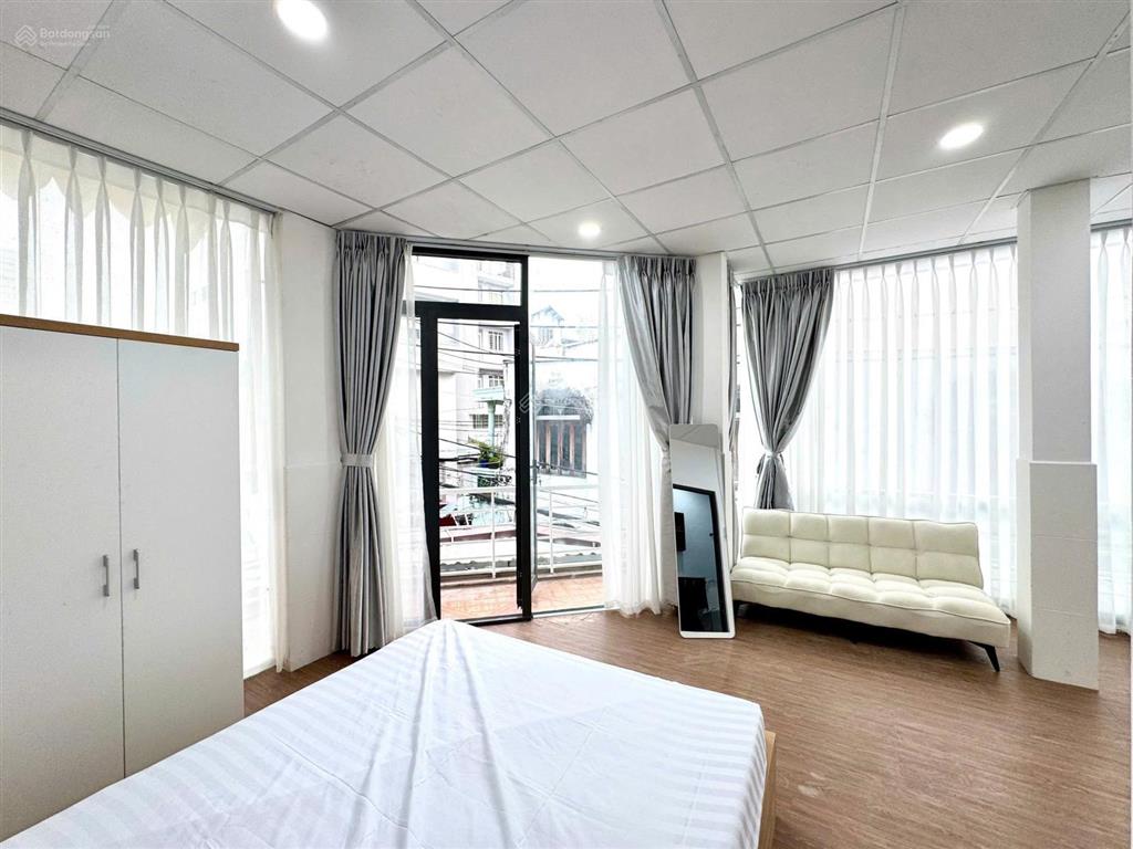 Căn hộ dịch vụ dương bá trạc, quận 8. full nội thất. ban công thoáng