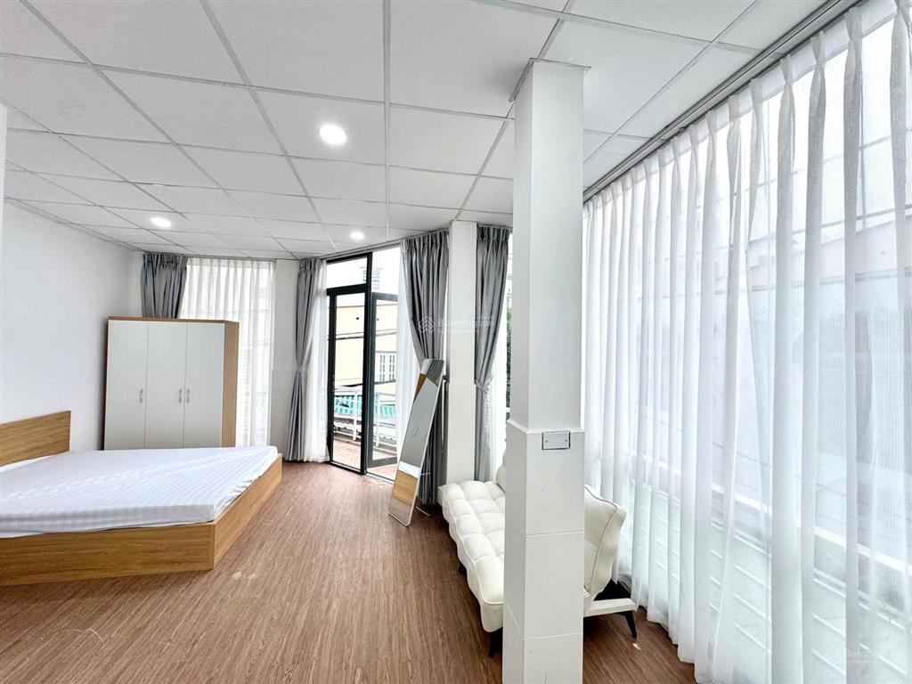 Căn hộ dịch vụ dương bá trạc, quận 8. full nội thất. ban công thoáng