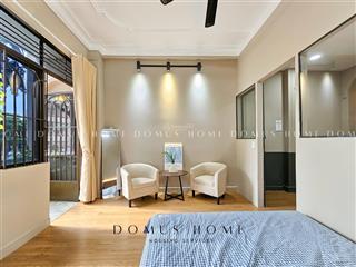 Căn hộ dịch vụ phòng ngủ tách bếp có ban công ở khánh hội, quận 4. gần cầu kênh tẻ, cầu ông lãnh.